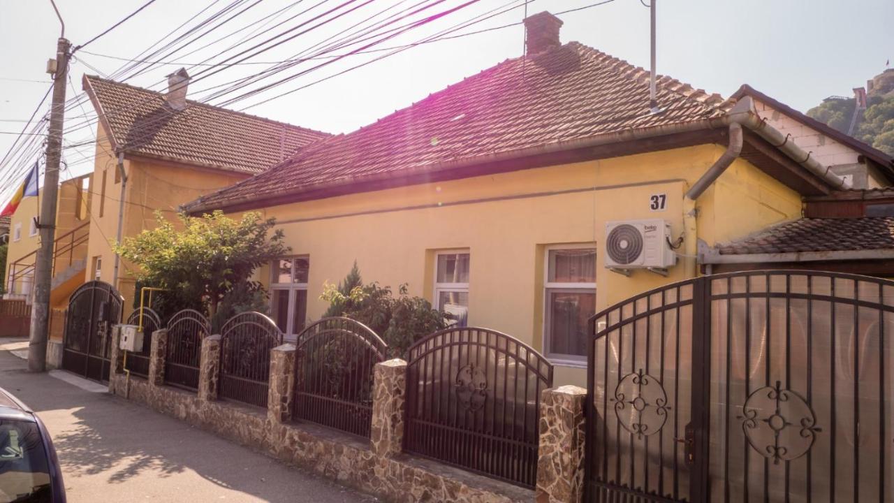 Casa Horea Дева Екстериор снимка