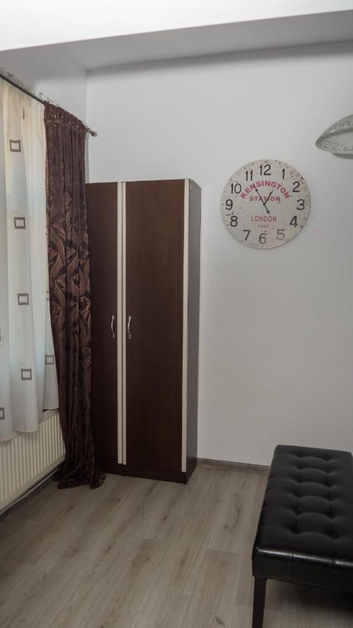 Casa Horea Дева Екстериор снимка